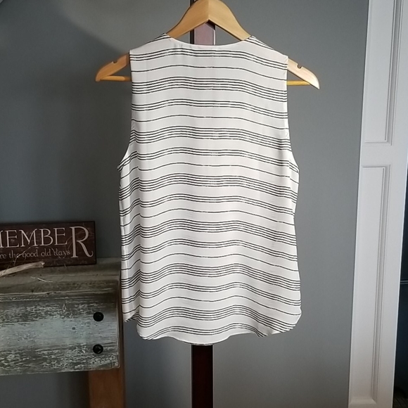 Striped sleeveless top - Picture 3 of 6